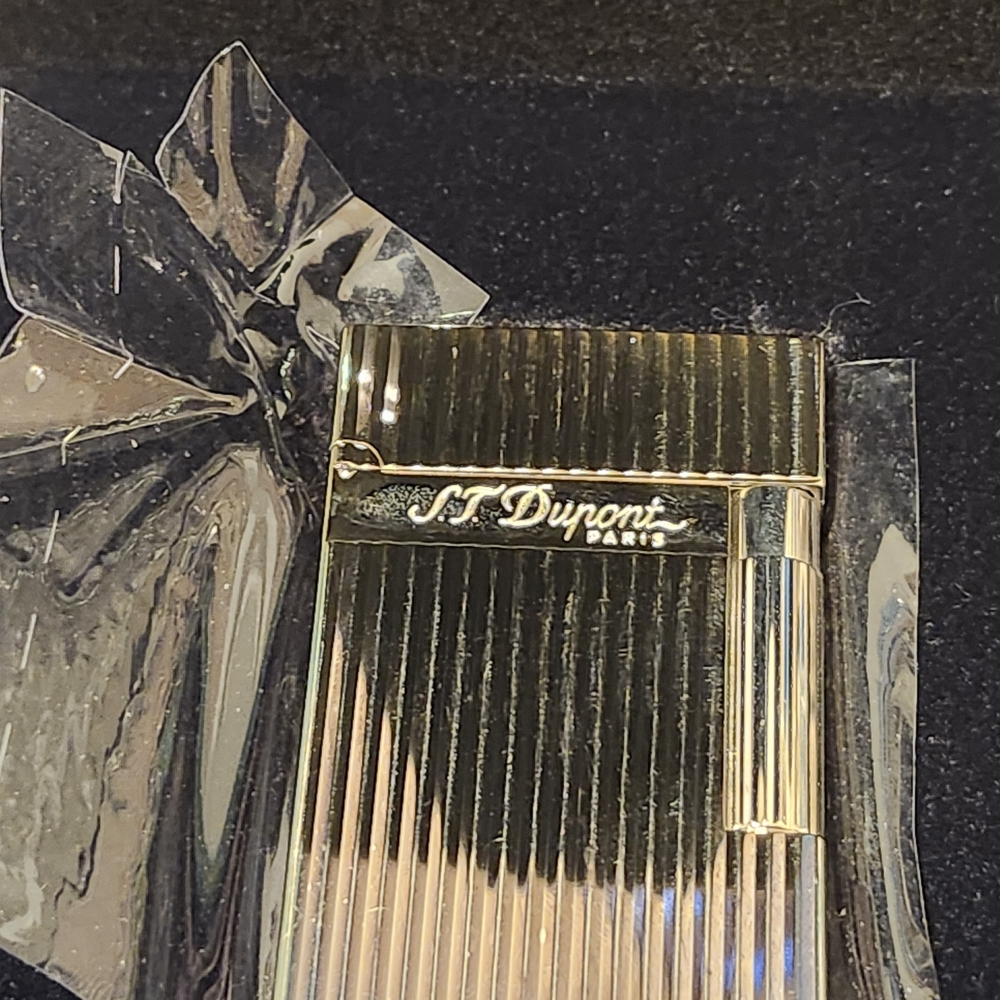 S.T. Dupont Elegant Silver Men's Cigar Lighter